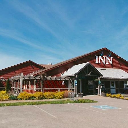Bras D'Or Lakes Inn Сейнт-Питерс Экстерьер фото
